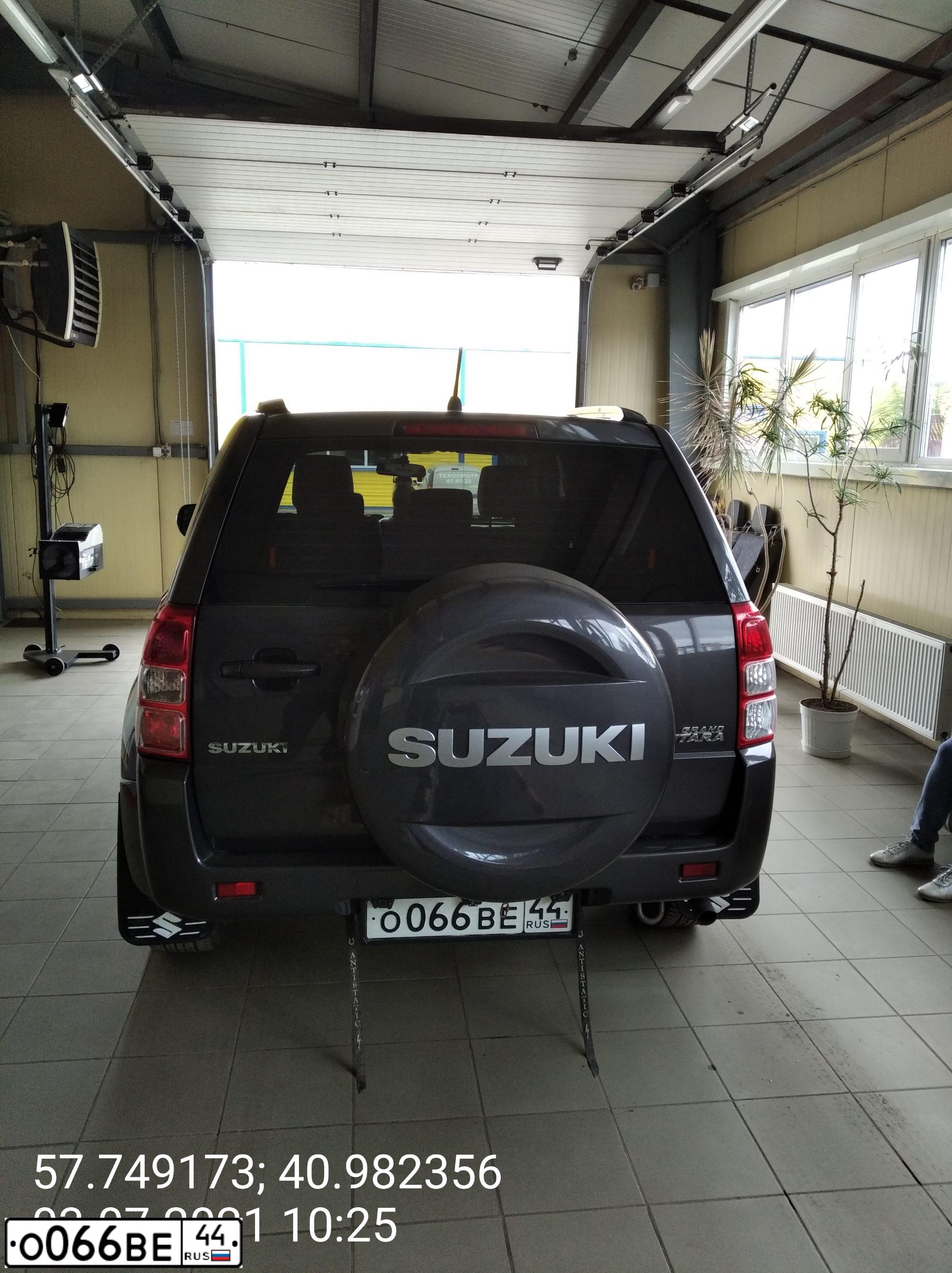 Фото автомобиля SUZUKI /GRAND/ VITARA, 2014 — госномер О066ВЕ44. Цвет: Серый