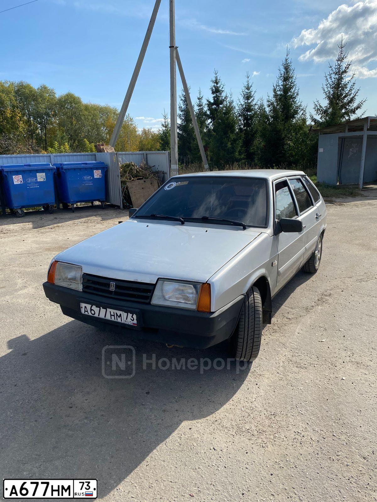 Фото автомобиля RENAULT SANDERO, 2014 — госномер А677НМ73. Цвет: СВЕТЛО СИНИЙ