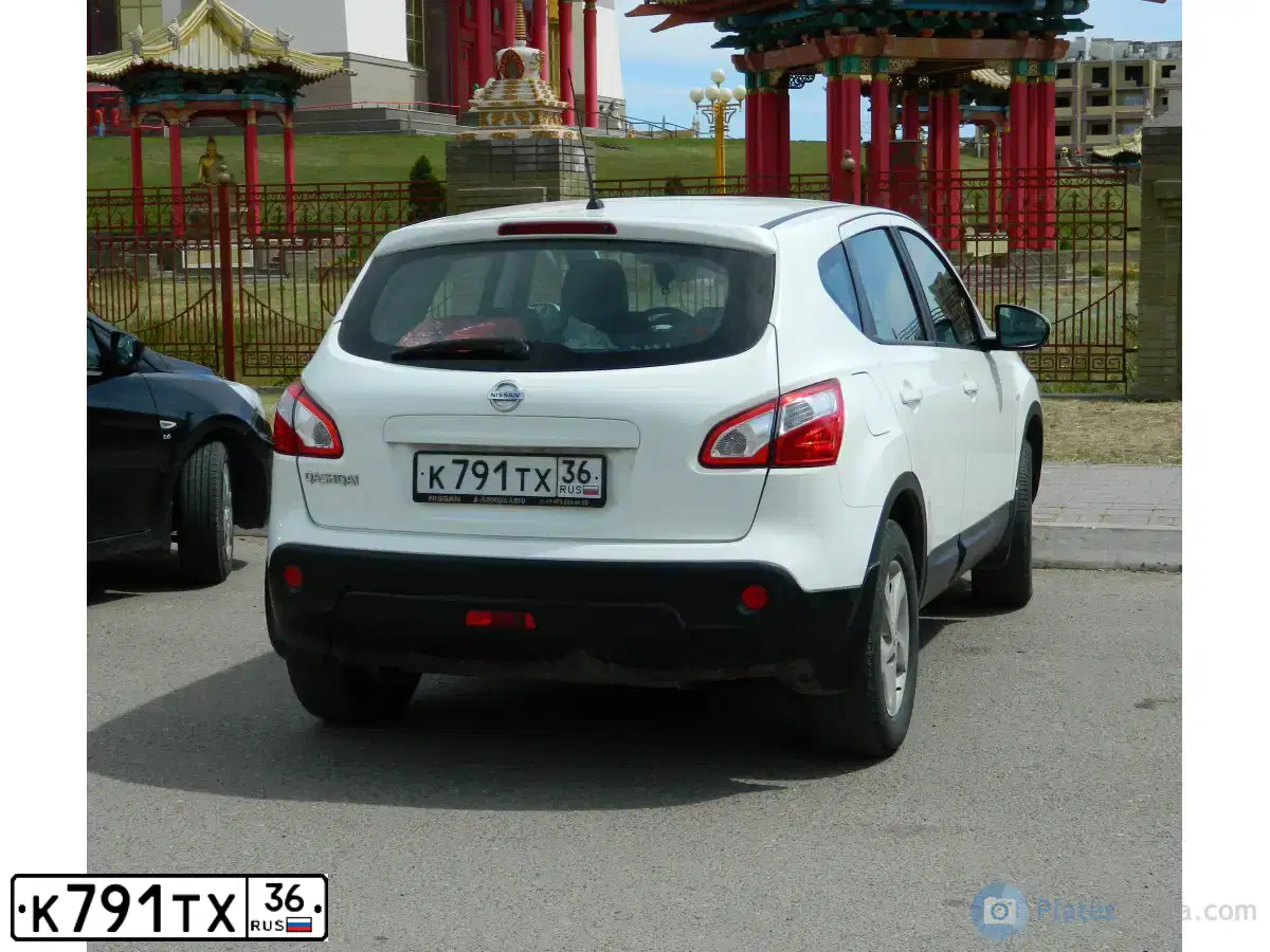 Фото автомобиля LADA 2109 SAMARA, 2000 — госномер С367НН99. Цвет: ЗЕЛЕНЫЙ