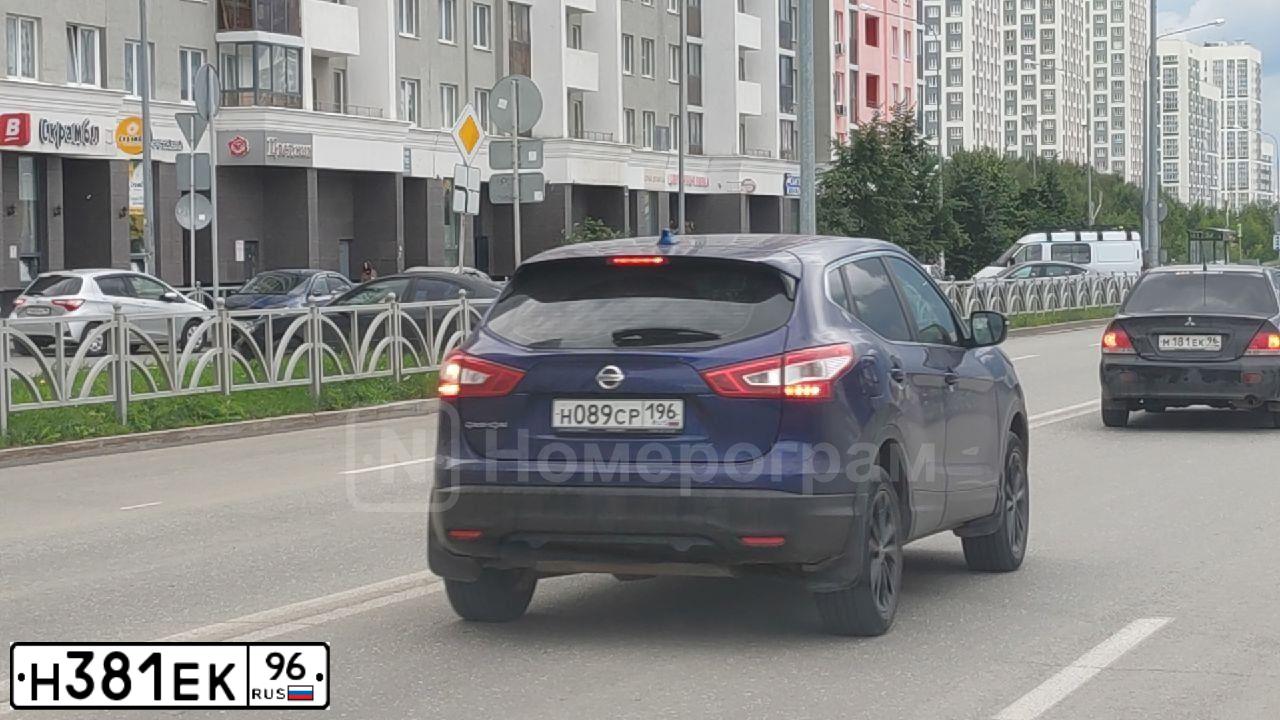 Фото автомобиля CHEVROLET LACETTI, 2008 — госномер У034ХТ12. Цвет: Серебристый