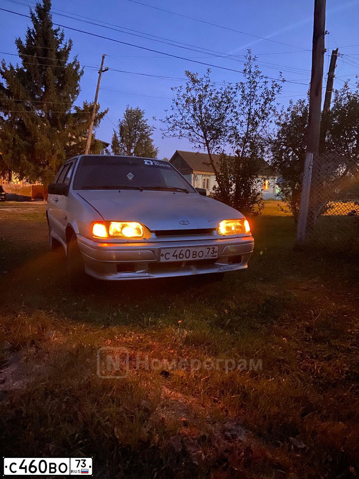 Фото автомобиля LADA 2114 SAMARA, 2005 — госномер Р364ХВ64. Цвет: СВЕТЛО-СЕРЕБРИСТЫЙ  МЕТАЛЛИК