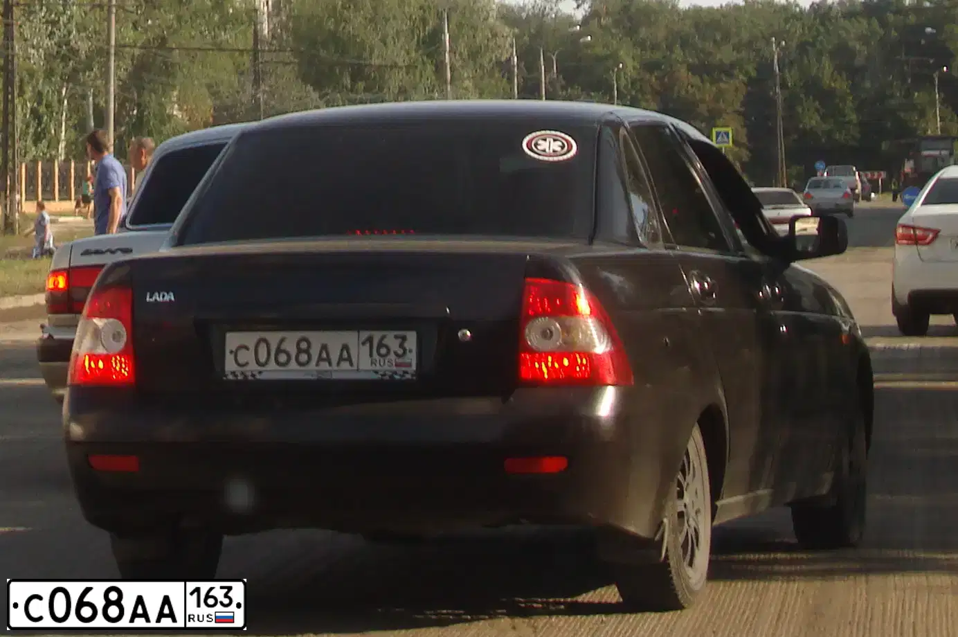 Фото автомобиля LADA 2170 PRIORA, 2008 — госномер С068АА163. Цвет: Сине-Черный