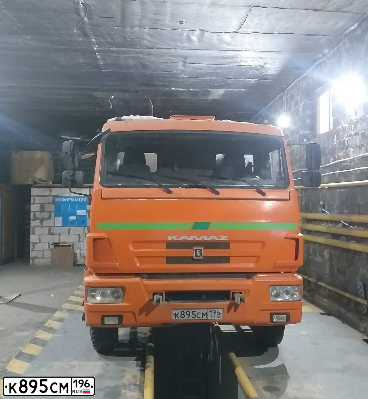 Фото автомобиля KAMAZ 65115 /6X4/, 2012 — госномер К718КС154