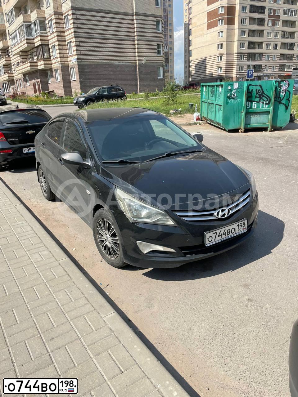 Фото автомобиля HYUNDAI SOLARIS, 2015 — госномер С813АО178. Цвет: ЧЕРНЫЙ