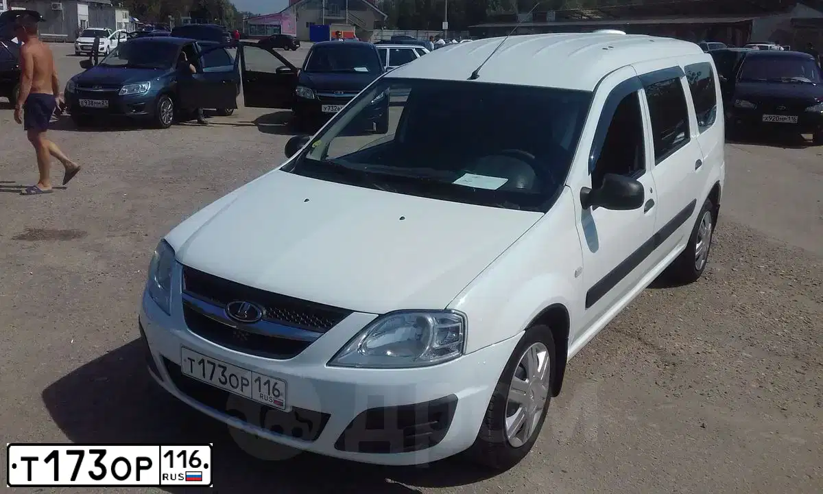 Фото автомобиля LADA LARGUS, 2013 — госномер Т173ОР116. Цвет: Белый