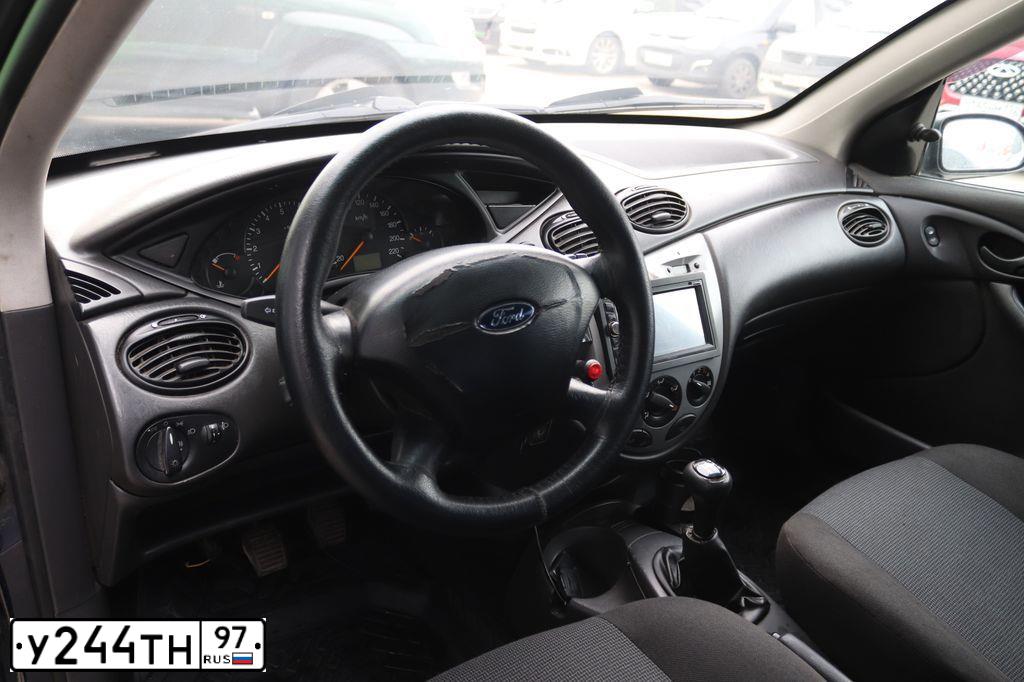 Фото автомобиля FORD FOCUS, 2004 — госномер М711ТВ33. Цвет: ТЕМНО-СИНИЙ