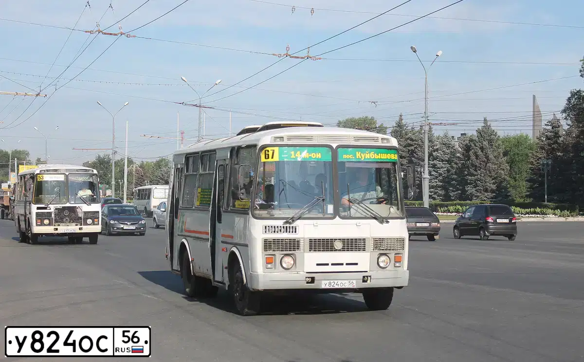 Фото автомобиля PAZ 3205, 2007 — госномер У824ОС56. Цвет: Белый