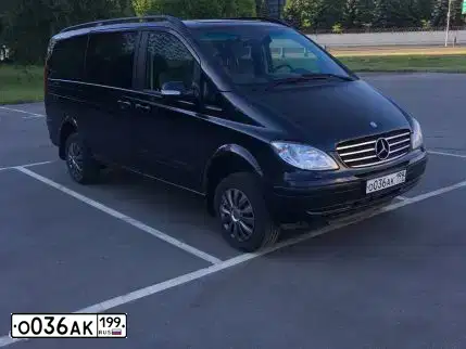Фото автомобиля MERCEDES VIANO, 2007 — госномер Е030ВН77. Цвет: ЧЕРНЫЙ