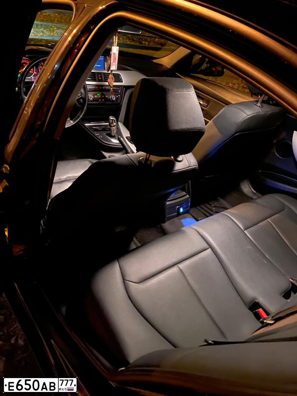 Фото автомобиля БМВ 320I, 2012 — госномер В451РР37. Цвет: ЧЕРНЫЙ