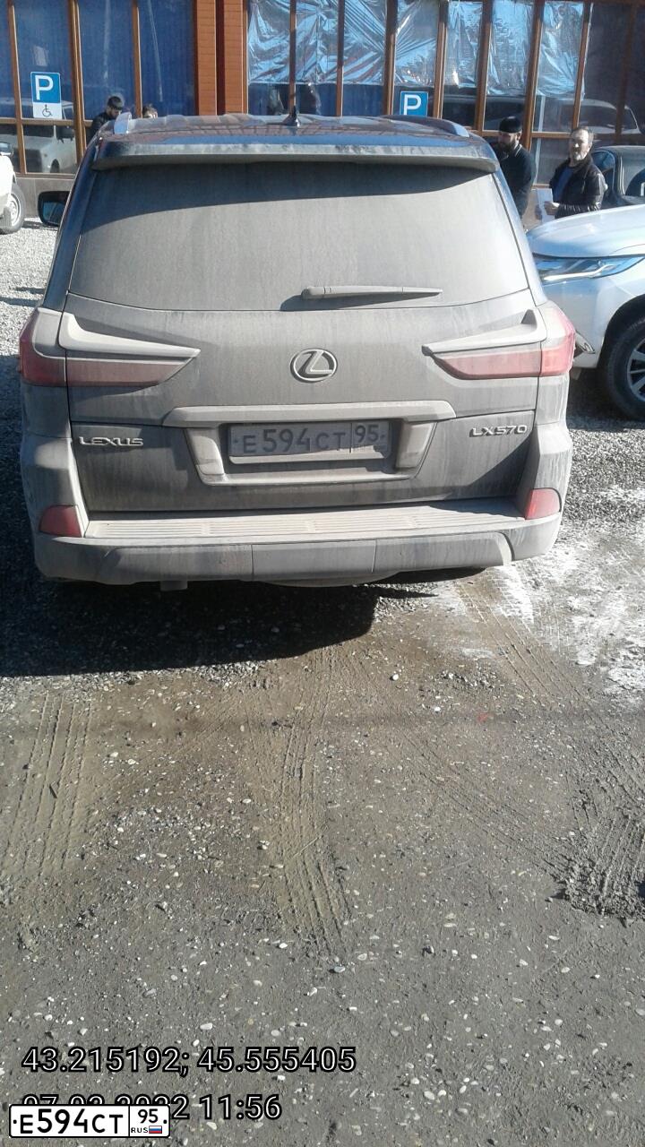 Фото автомобиля LEXUS LX, 2017 — госномер Х095АМ05