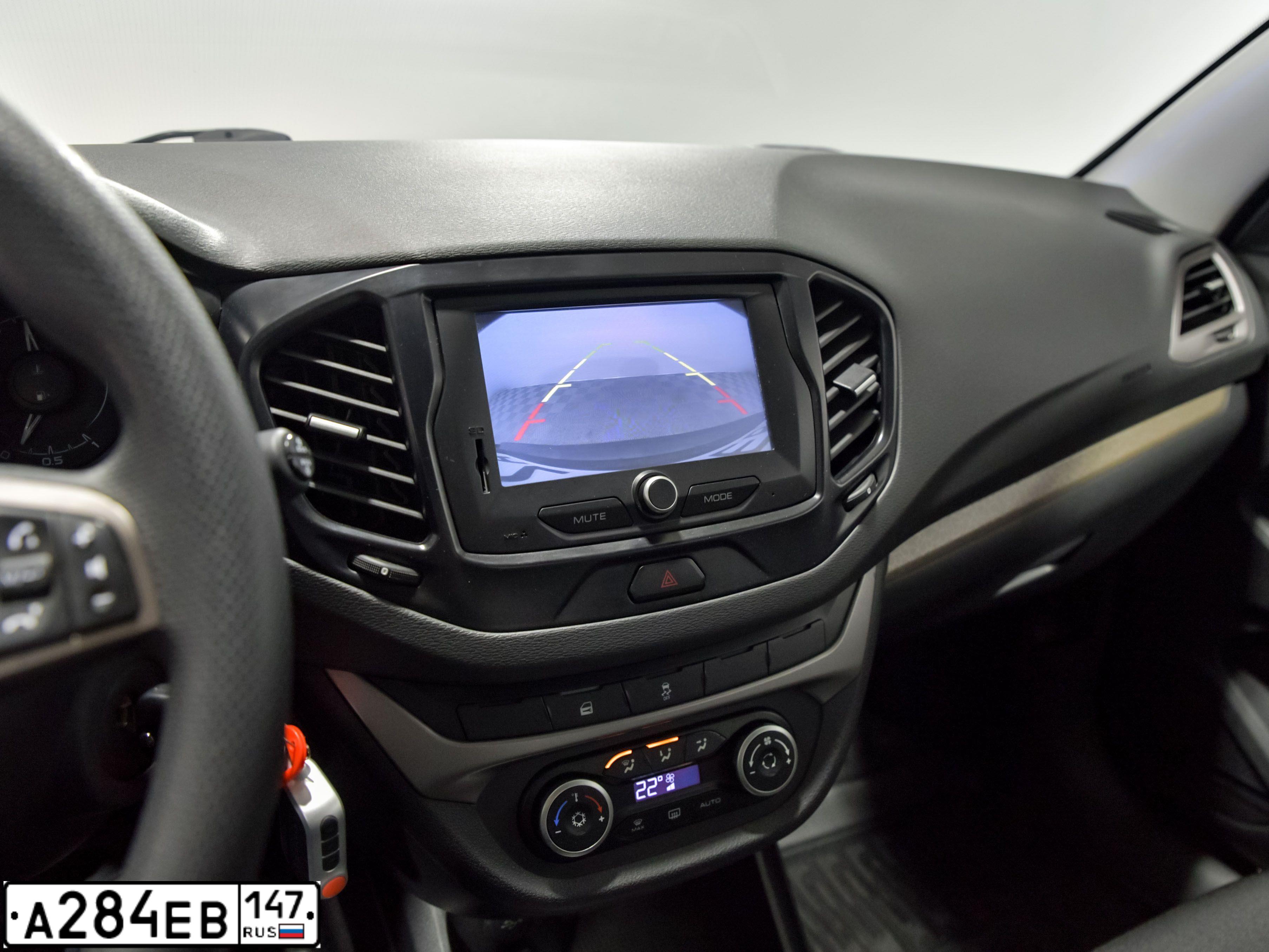 Фото автомобиля LADA VESTA, 2017 — госномер М205РХ67. Цвет: ЧЕРНЫЙ
