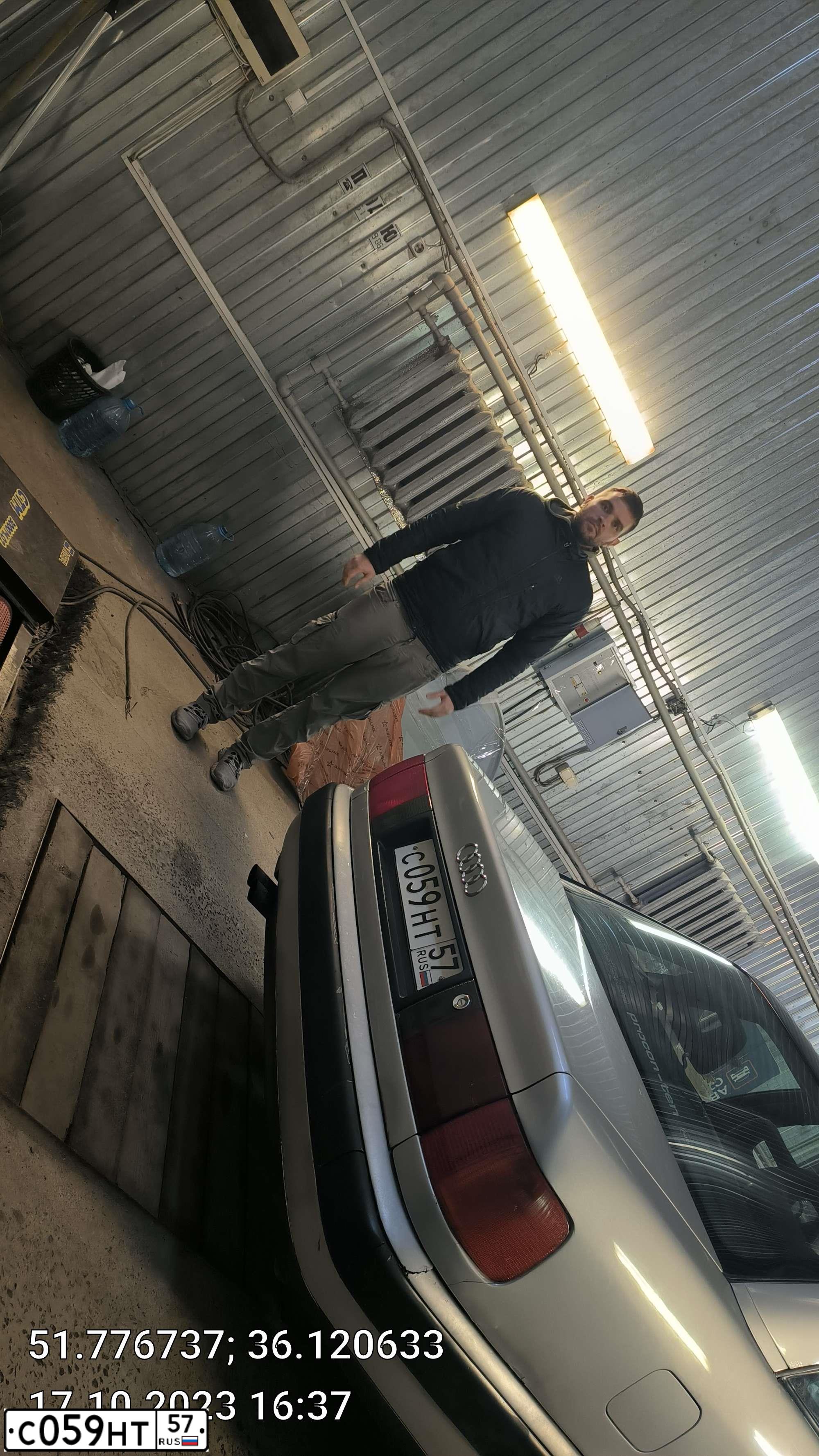 Фото автомобиля AUDI 100, 1993 — госномер С059НТ57. Цвет: Серый