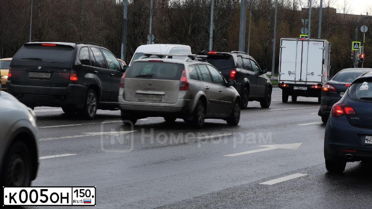 Фото автомобиля CITROEN C-CROSSER, 2009 — госномер К005ОА150. Цвет: СЕРО ЗЕЛЕНЫЙ