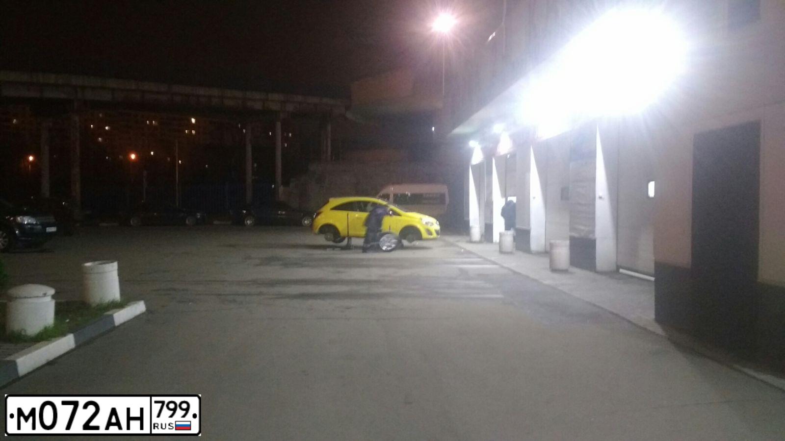 Фото автомобиля OPEL L CORSA, 2012 — госномер М072АН799. Цвет: ЖЁЛТЫЙ