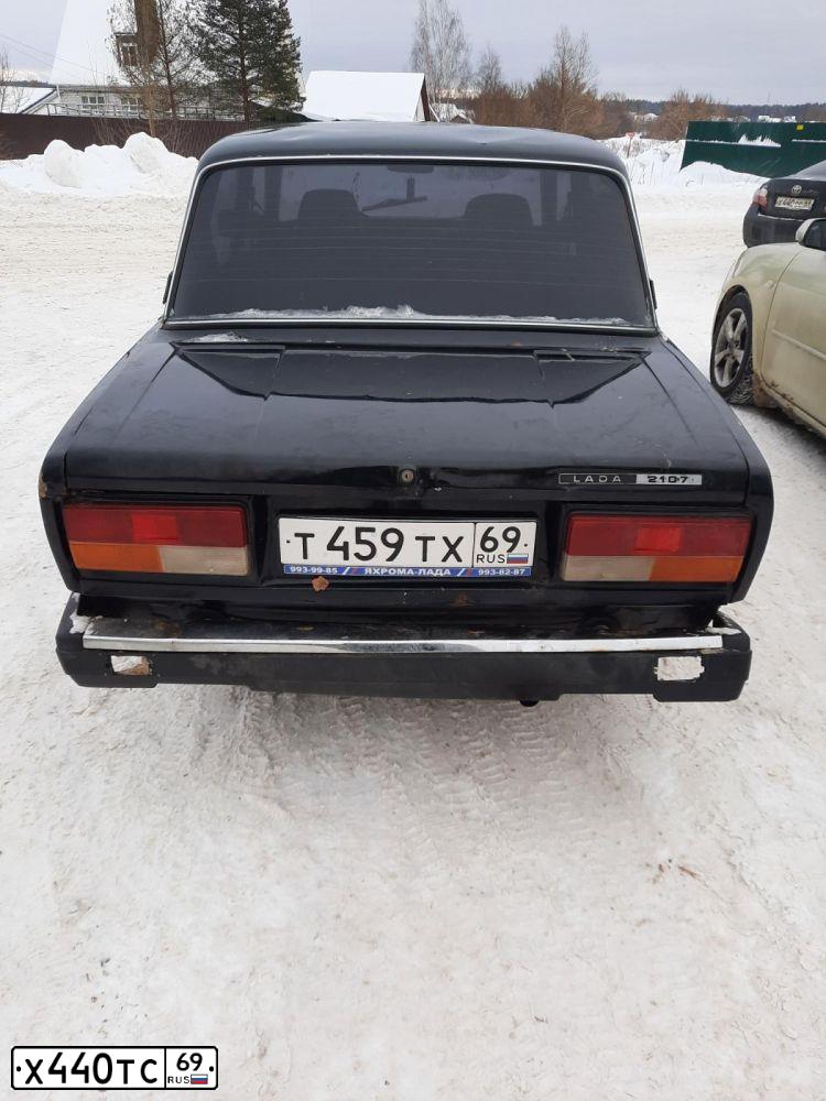 Фото автомобиля MERCEDES E-KLASSE, 1998 — госномер Н392АА198. Цвет: СЕРЕБРИСТЫЙ
