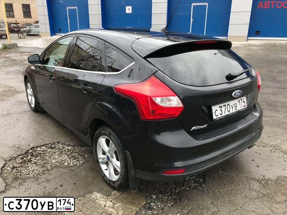 Фото автомобиля FORD FOCUS, 2014 — госномер М383ТУ196. Цвет: ЧЕРНЫЙ