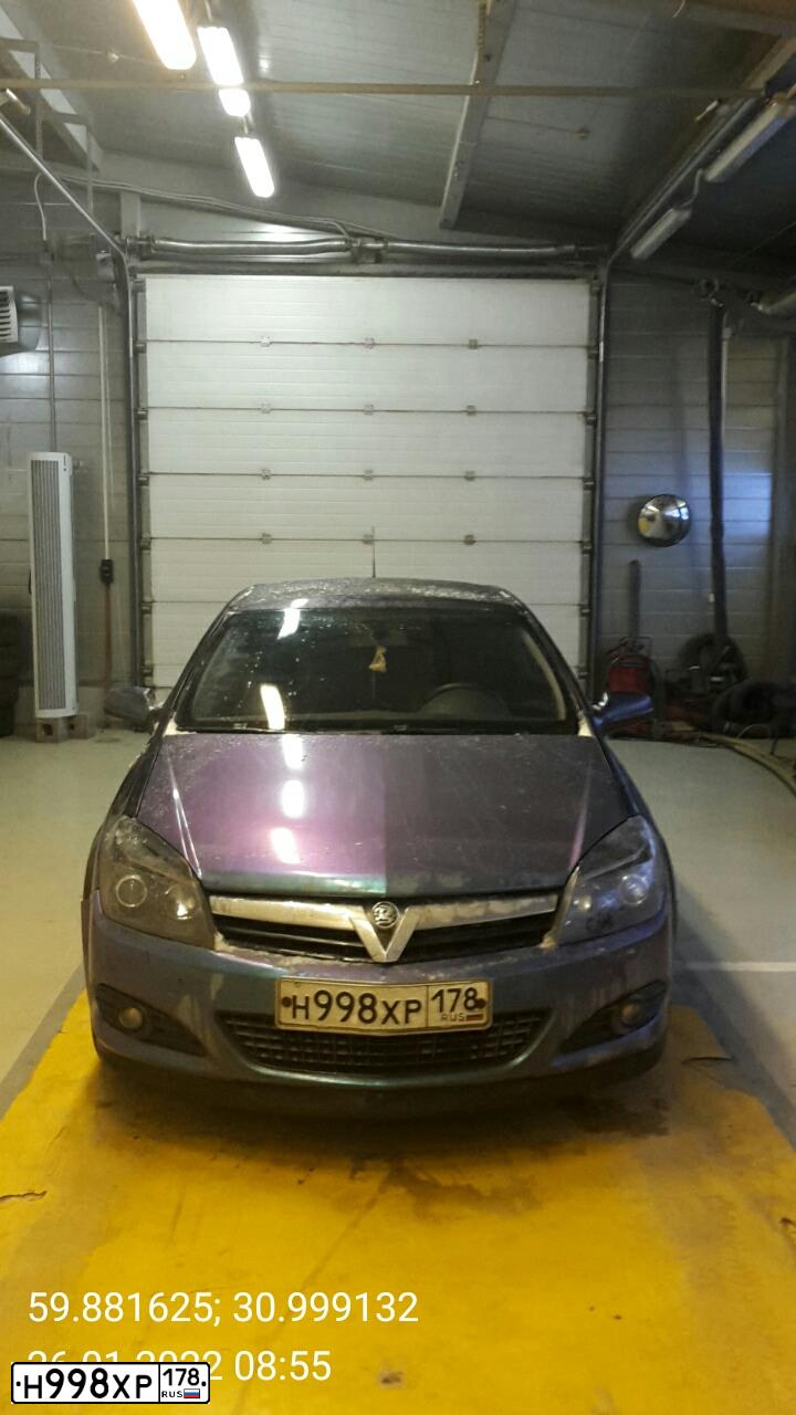 Фото автомобиля OPEL ASTRA, 2007 — госномер А624ОХ147. Цвет: ХАМЕЛЕОН
