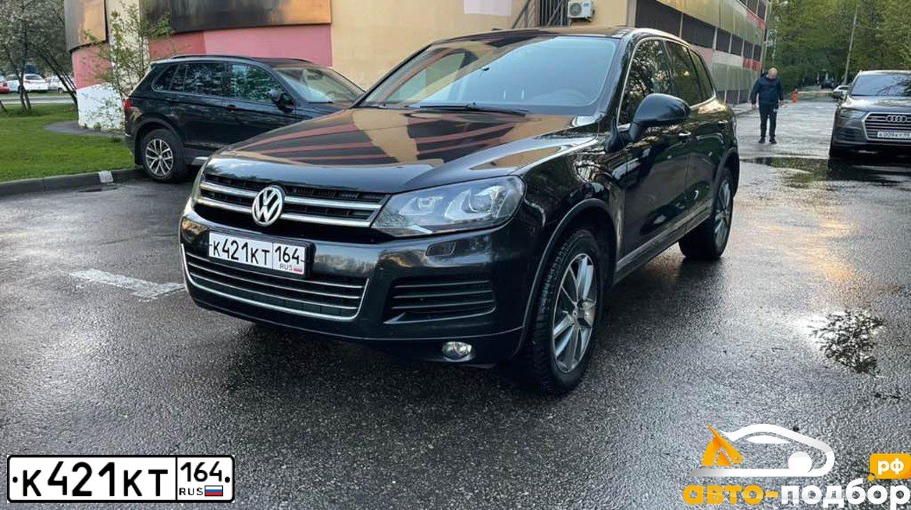 Фото автомобиля VOLKSWAGEN TOUAREG, 2010 — госномер В042НС797. Цвет: ЧЕРНЫЙ