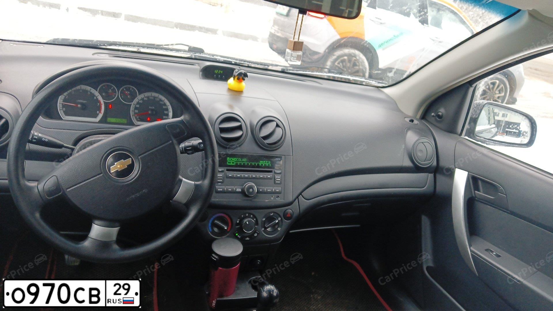 Фото автомобиля CHEVROLET AVEO, 2011 — госномер М070ОА190. Цвет: ЧЕРНЫЙ