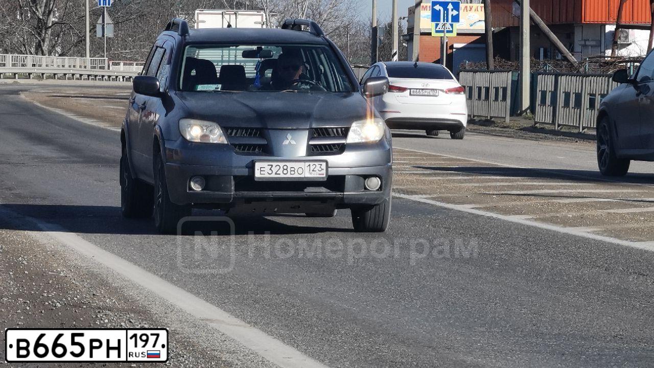 Фото автомобиля AUDI A4, 2010 — госномер К366ВВ790. Цвет: ЧЕРНЫЙ