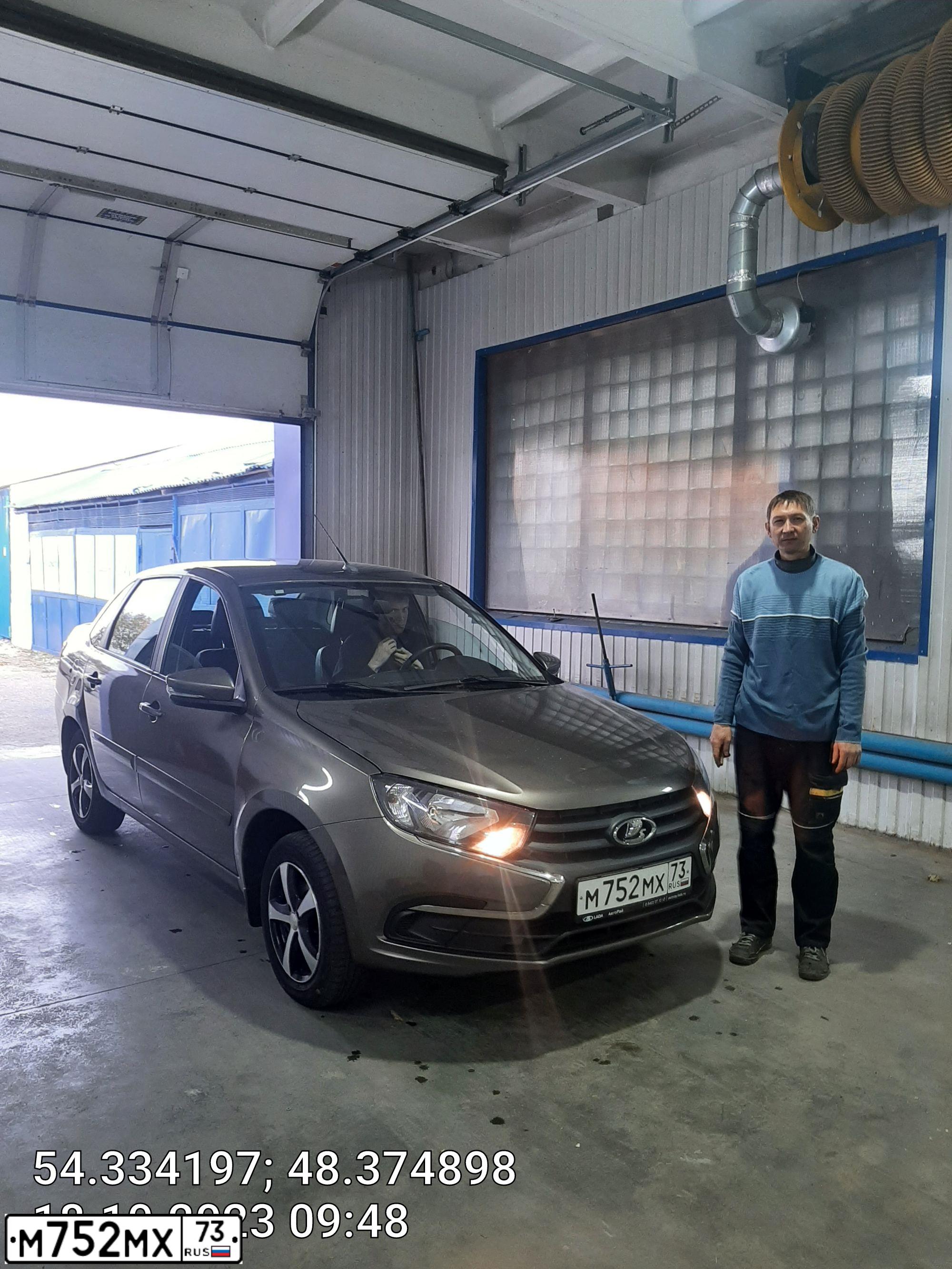 Фото автомобиля LADA 2190 GRANTA, 2020 — госномер М752МХ73. Цвет: Коричневый