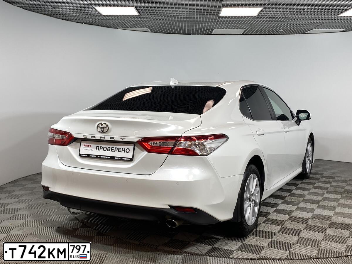Фото автомобиля TOYOTA CAMRY, 2021 — госномер Т284АР550