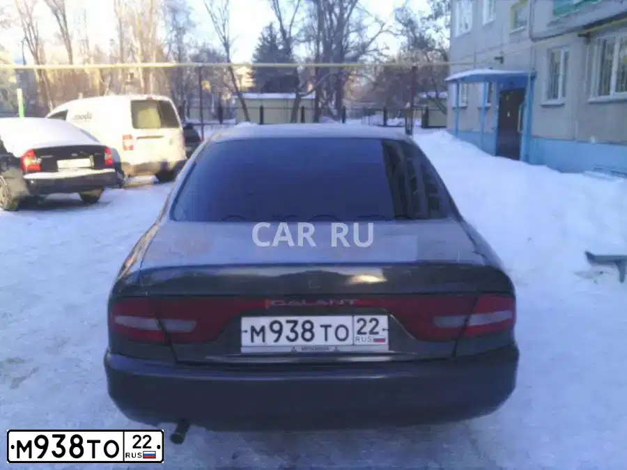 Фото автомобиля МИЦУБИСИ ГАЛАНТ МИЦУБИСИ ГАЛАНТ, 1994 — госномер О428ХО22. Цвет: Серый