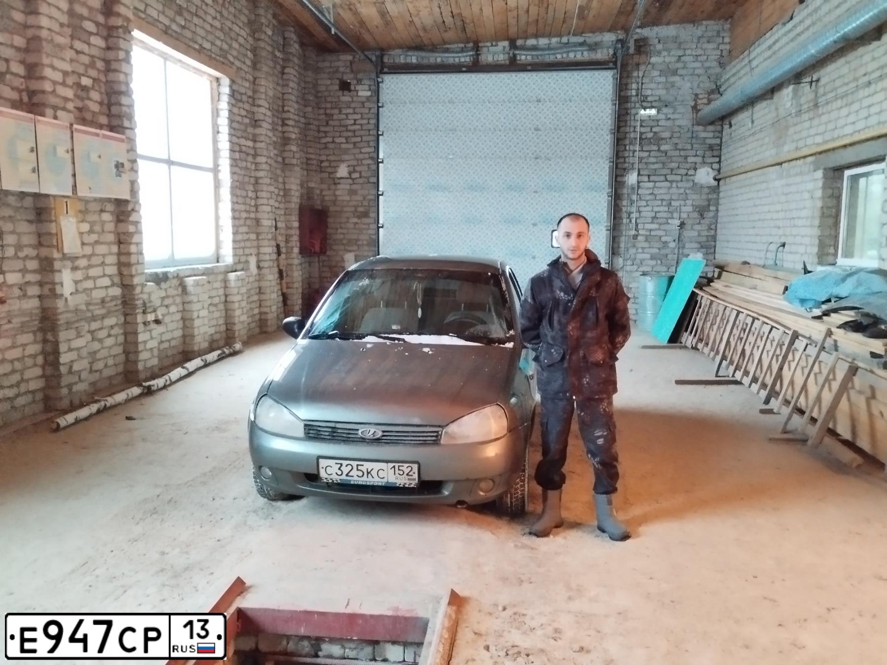 Фото автомобиля LADA 1118 KALINA, 2008 — госномер С325КС152. Цвет: Темно-серый металлик