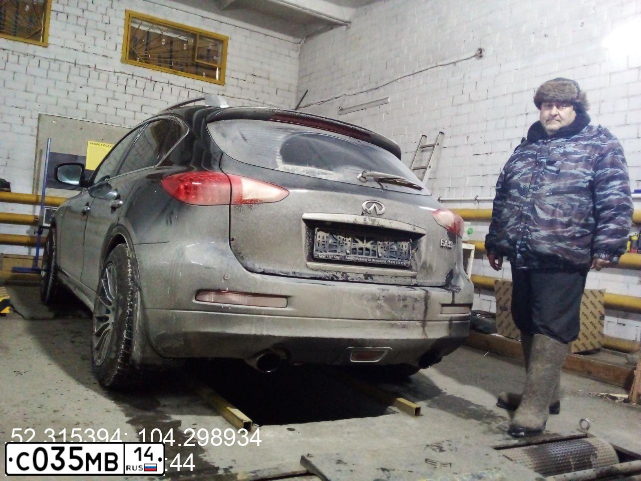 Фото автомобиля INFINITI QX50 /EX/, 2008 — госномер Е080КА177. Цвет: ЧЕРНЫЙ