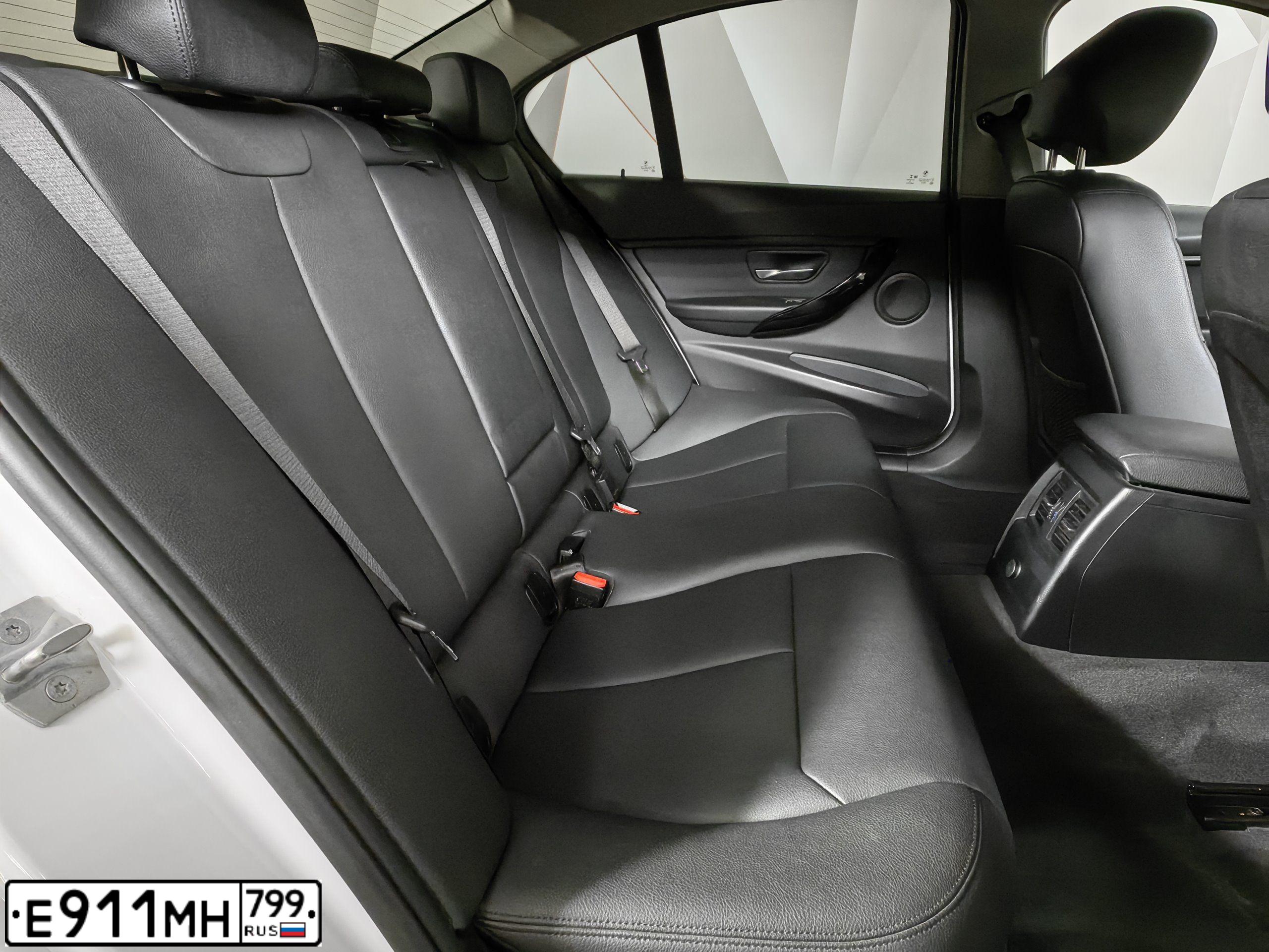 Фото автомобиля BMW SERIE 3, 2018 — госномер А316УО790. Цвет: БЕЛЫЙ