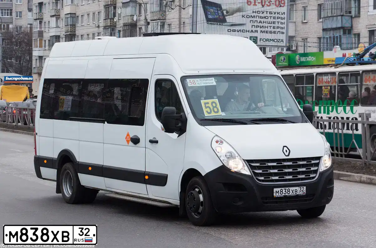 Фото автомобиля RENAULT MASTER, 2014 — госномер М838ХВ32. Цвет: БЕЛЫЙ