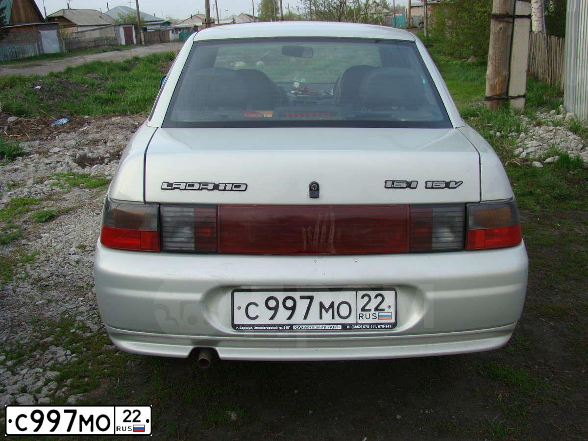 Фото автомобиля LADA 2110, 2005 — госномер С997МО22. Цвет: МОЛОЧНО-БЕЛЫЙ СЕРЕБРИСТЫЙ
