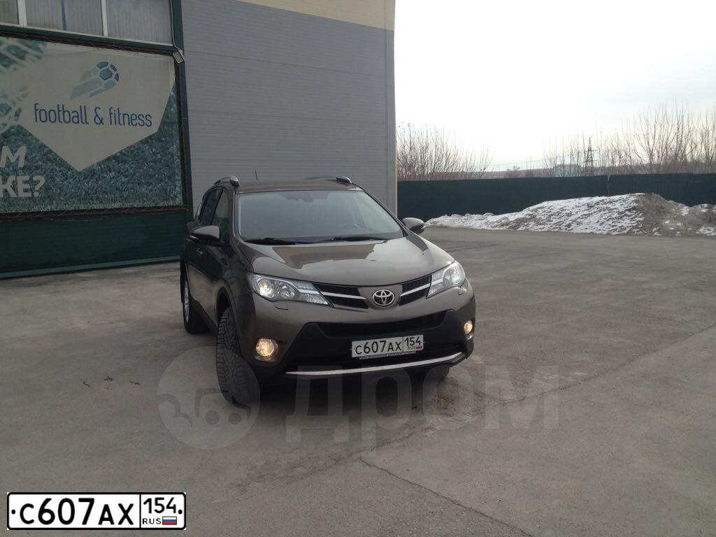 Фото автомобиля TOYOTA RAV4, 2013 — госномер М362СР154. Цвет: бронзовый