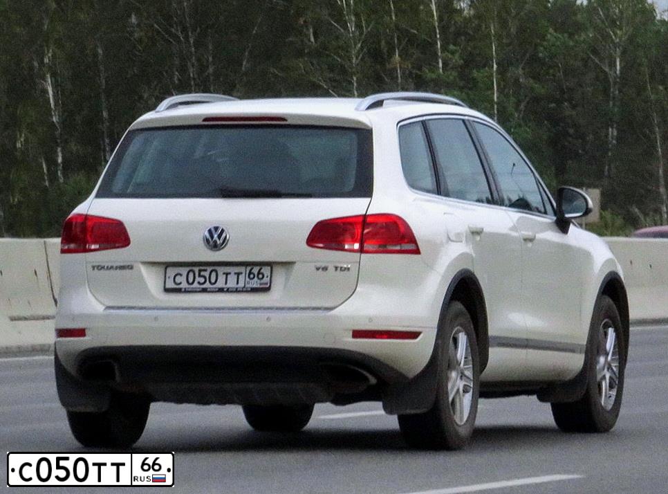 Фото автомобиля KIA SORENTO, 2003 — госномер М656ОВ96. Цвет: СЕРЕБРИСТЫЙ