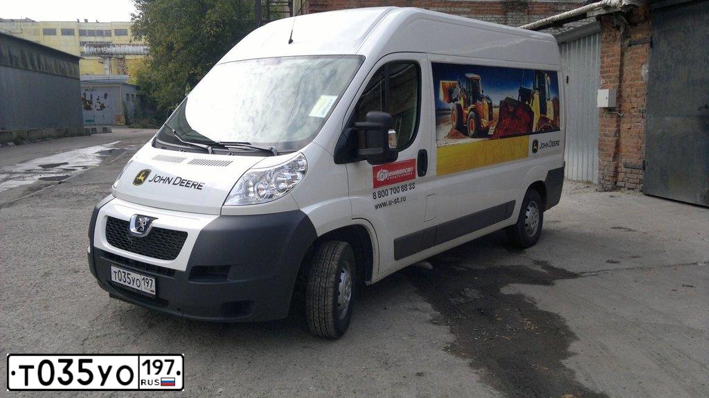 Фото автомобиля PEUGEOT BOXER, 2012 — госномер Т035УО197. Цвет: Белый