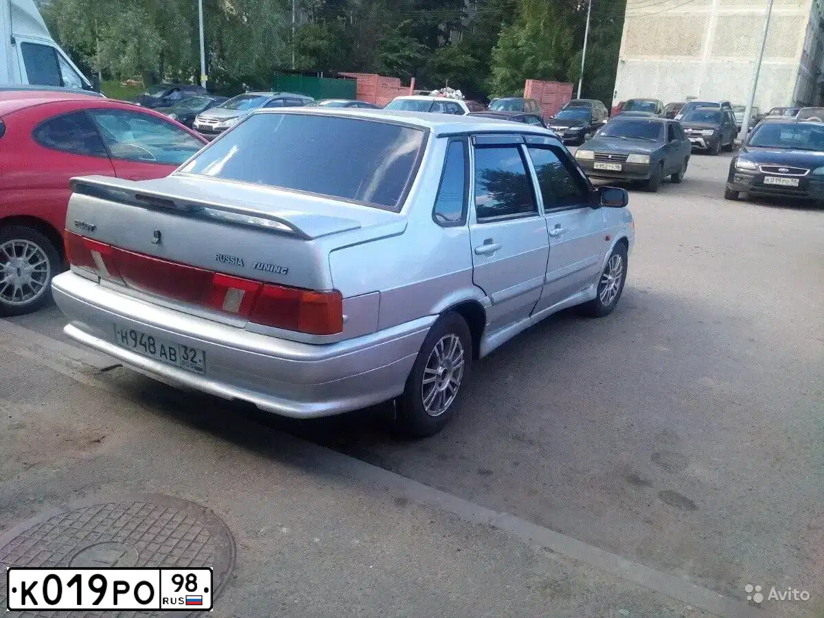 Фото автомобиля FORD FOCUS, 2006 — госномер К019РО98. Цвет: ТЕМНО-СИНИЙ