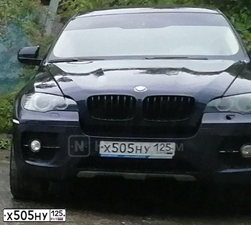 Фото автомобиля BMW X6, 2008 — госномер К458ТХ125. Цвет: СИНИЙ ТЕМНЫЙ