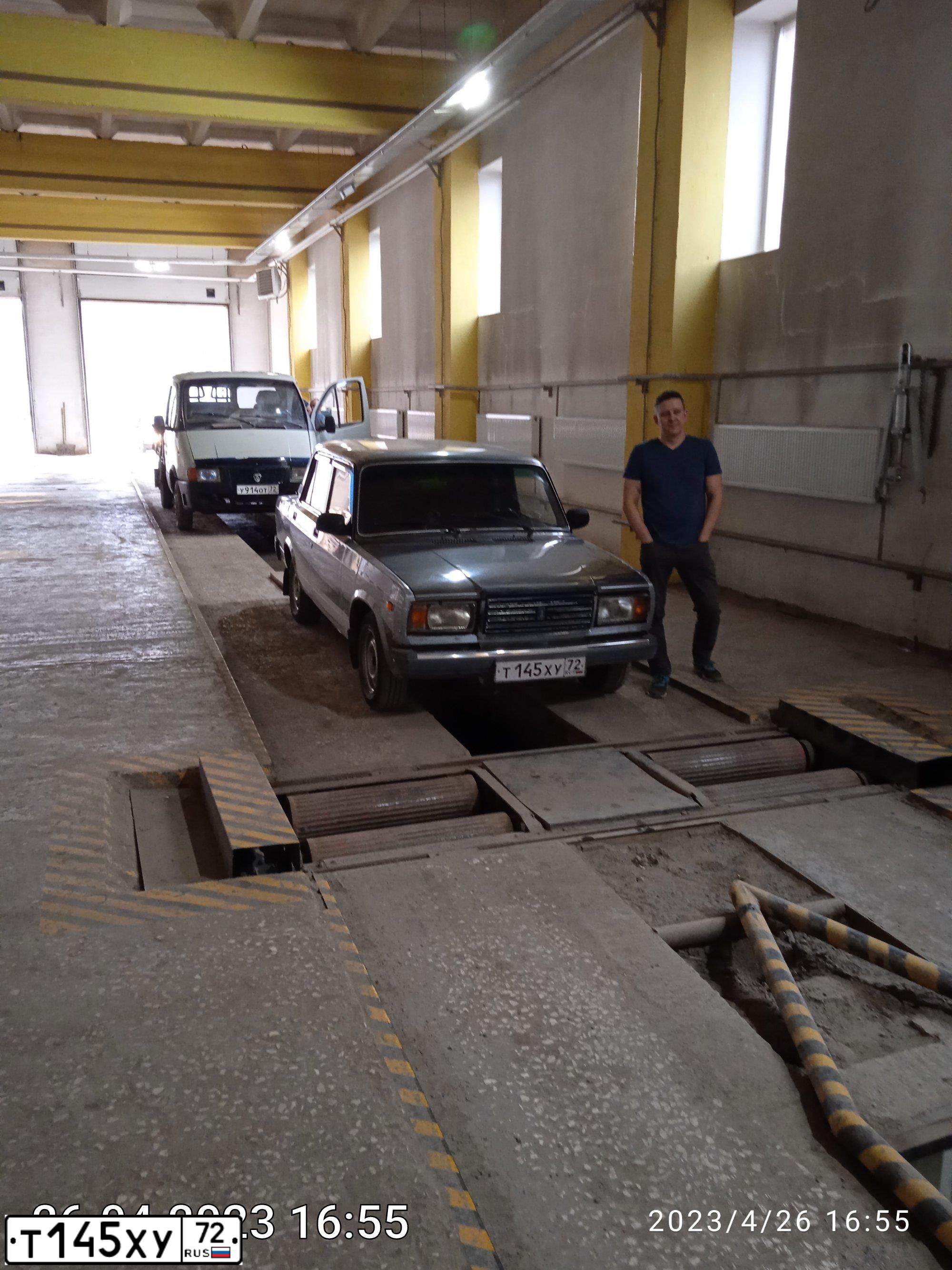 Фото автомобиля LADA 2107, 2011 — госномер Х032ХТ72. Цвет: СРЕДНИЙ СЕРО-ЗЕЛЕНЫЙ МЕТ.