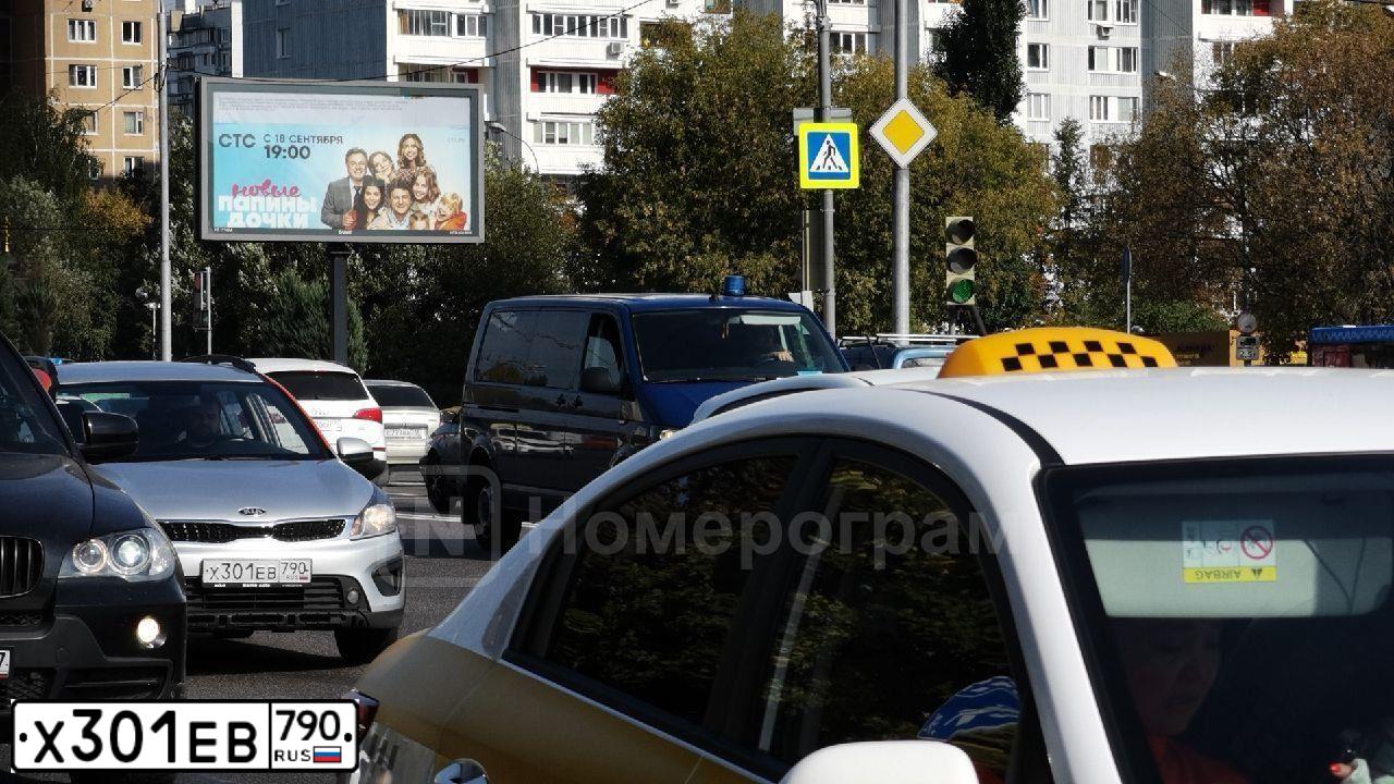 Фото автомобиля KIA RIO, 2020 — госномер С112МР40. Цвет: СЕРЫЙ