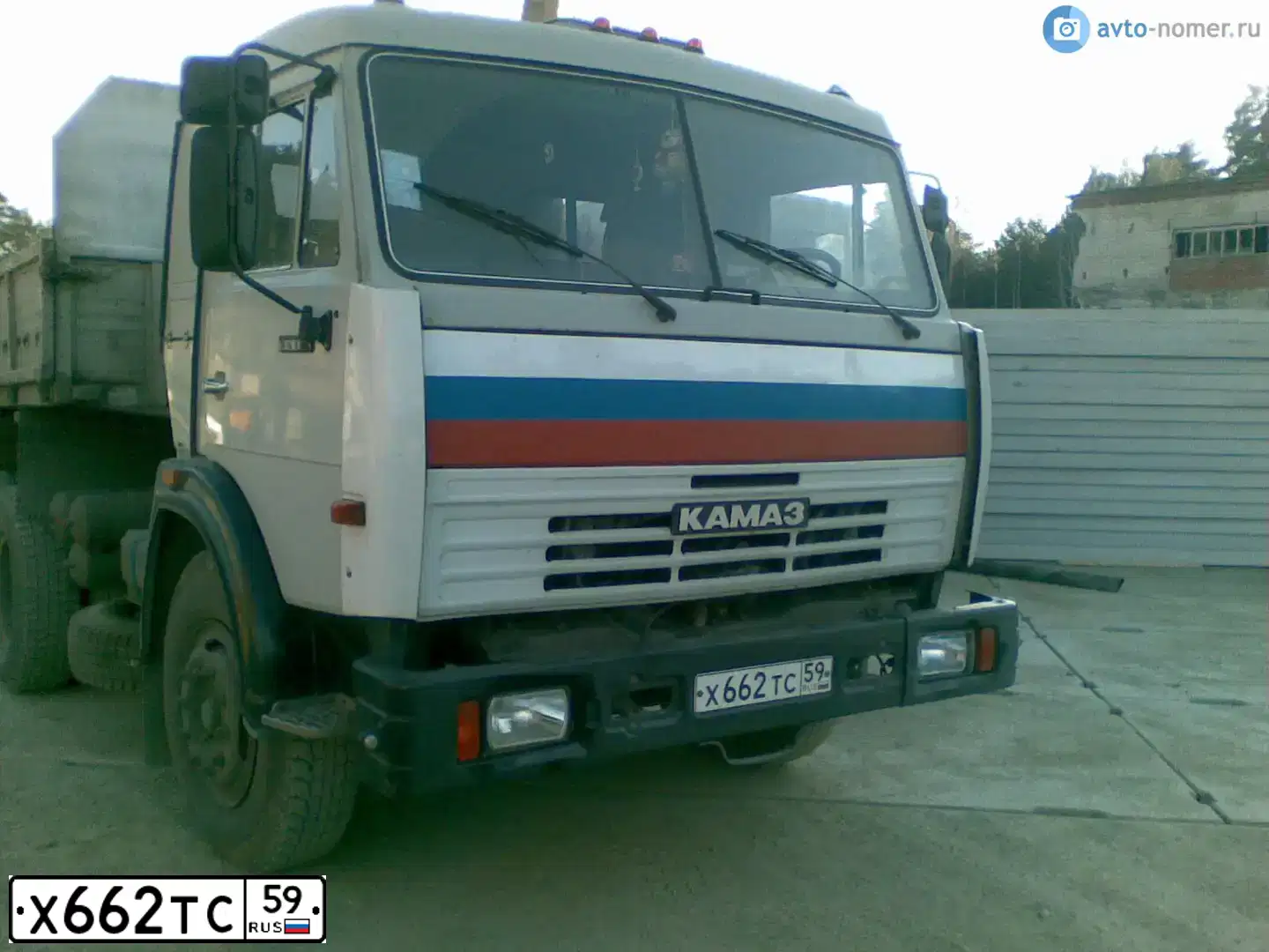 Фото автомобиля KAMAZ Z 54115 6X4, 2004 — госномер Х871ММ96
