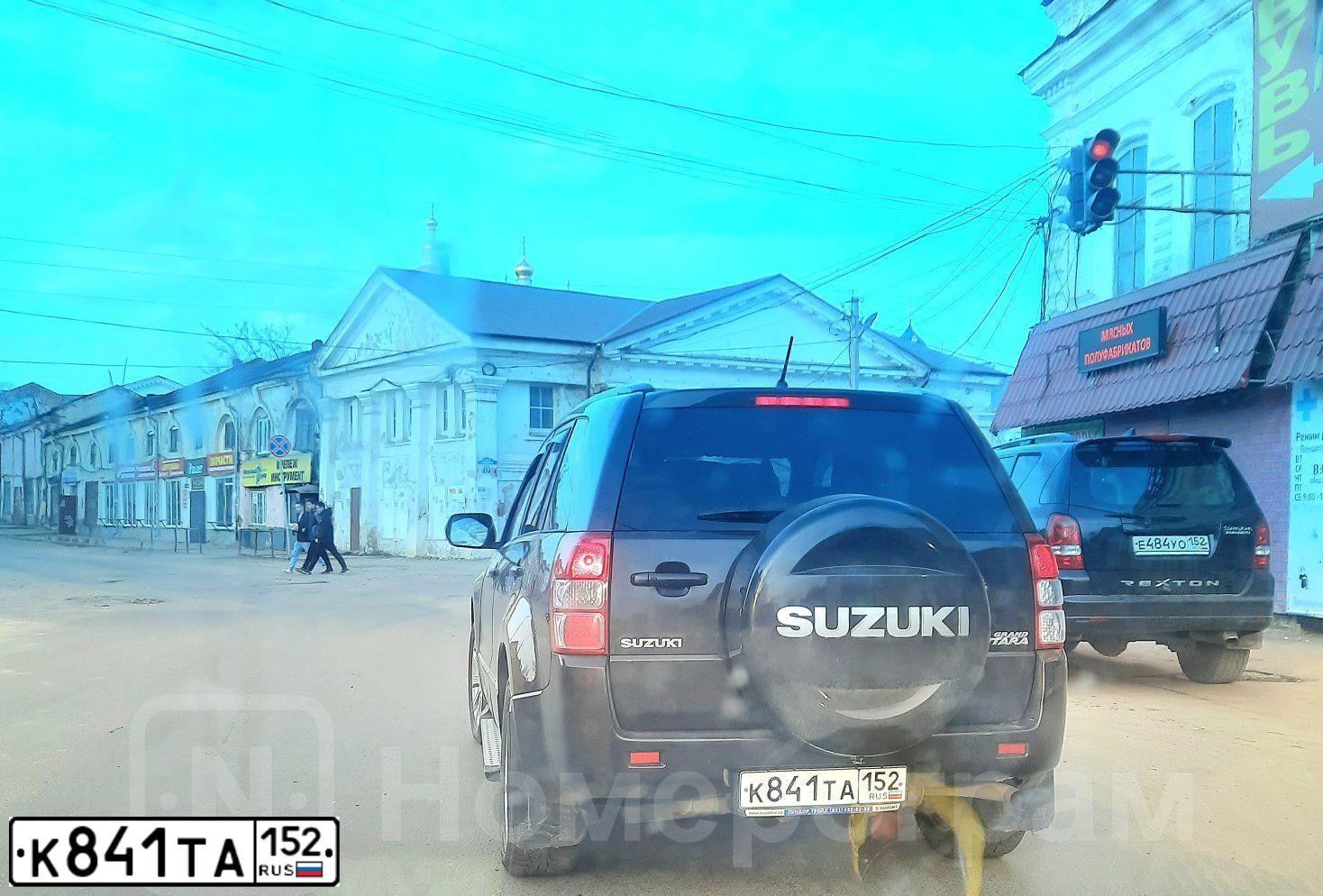 Фото автомобиля SUZUKI /GRAND/ VITARA, 2012 — госномер К841ТА152. Цвет: КОРИЧНЕВЫЙ