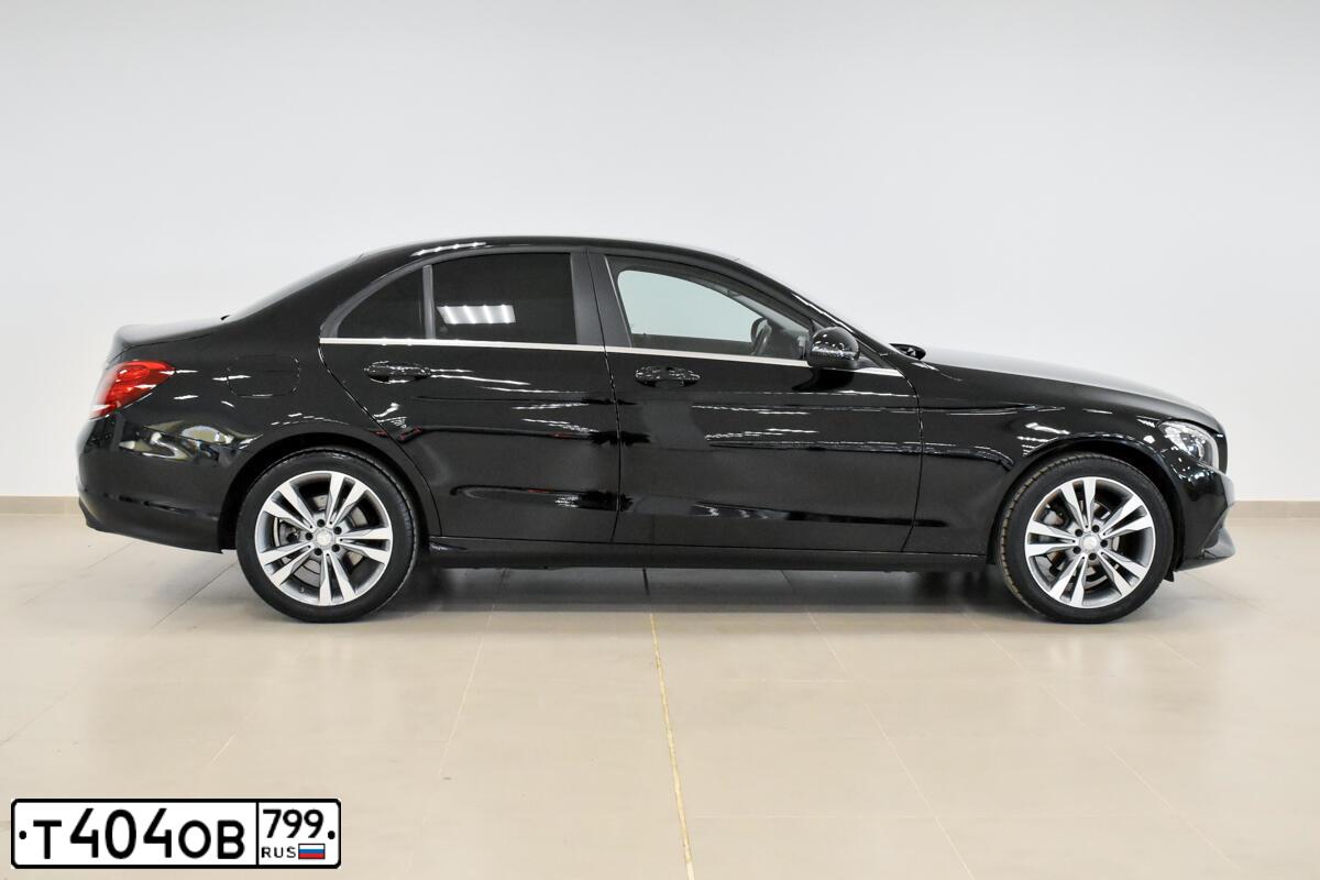 Фото автомобиля MERCEDES C-KLASSE, 2018 — госномер Т513МВ152. Цвет: ЧЕРНЫЙ