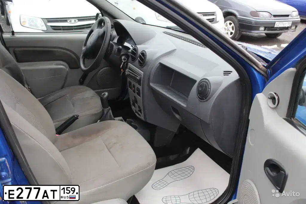 Фото автомобиля LADA 2114 SAMARA, 2013 — госномер Е277АТ159. Цвет: серебристо-темно-серый