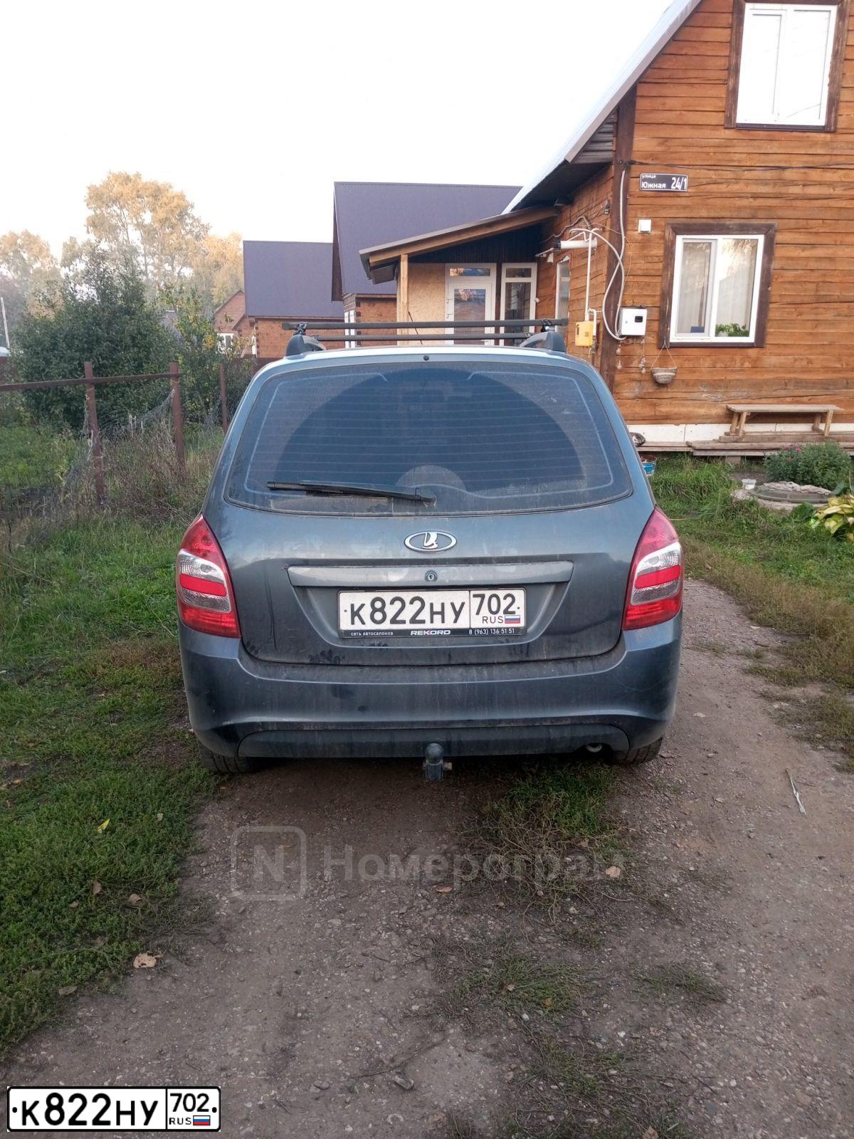 Фото автомобиля LADA 2194 KALINA, 2015 — госномер К822НУ702. Цвет: СЕРЕБРИСТО-ТЕМНО-СЕРЫЙ