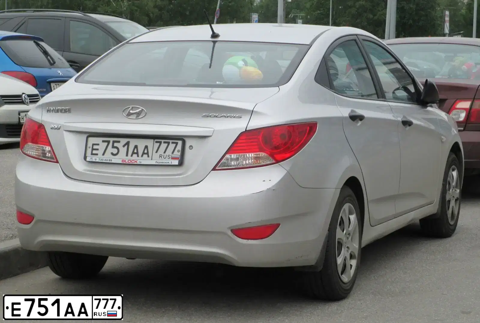 Фото автомобиля HYUNDAI SOLARIS, 2012 — госномер А681ОН124. Цвет: СЕРЕБРИСТЫЙ