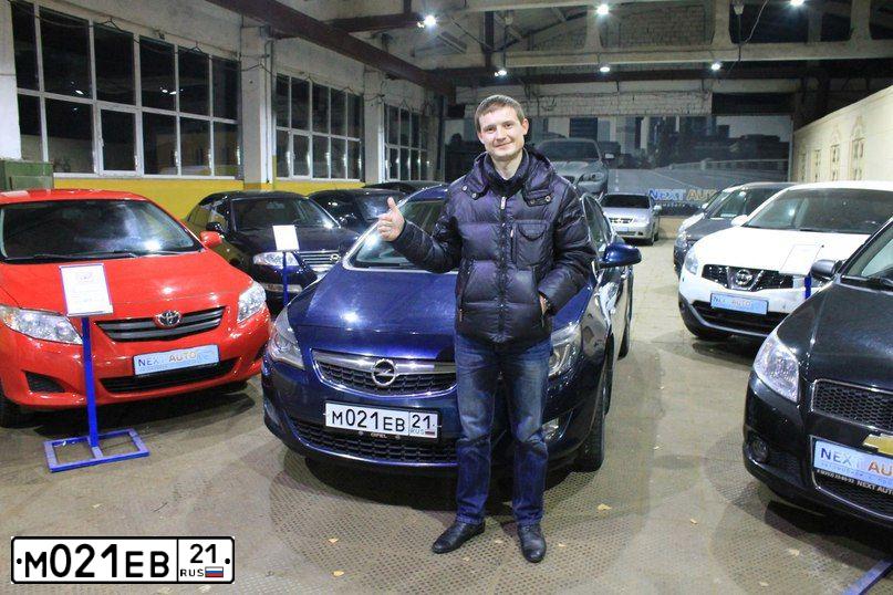 Фото автомобиля NISSAN QASHQAI, 2013 — госномер Е021МР21. Цвет: Белый