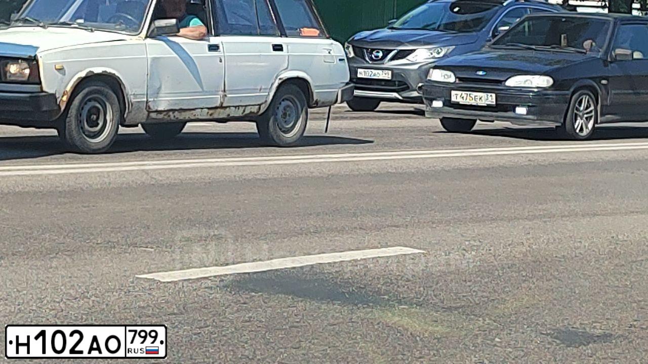 Фото автомобиля BMW X3, 2007 — госномер Н102АО799. Цвет: СИНИЙ