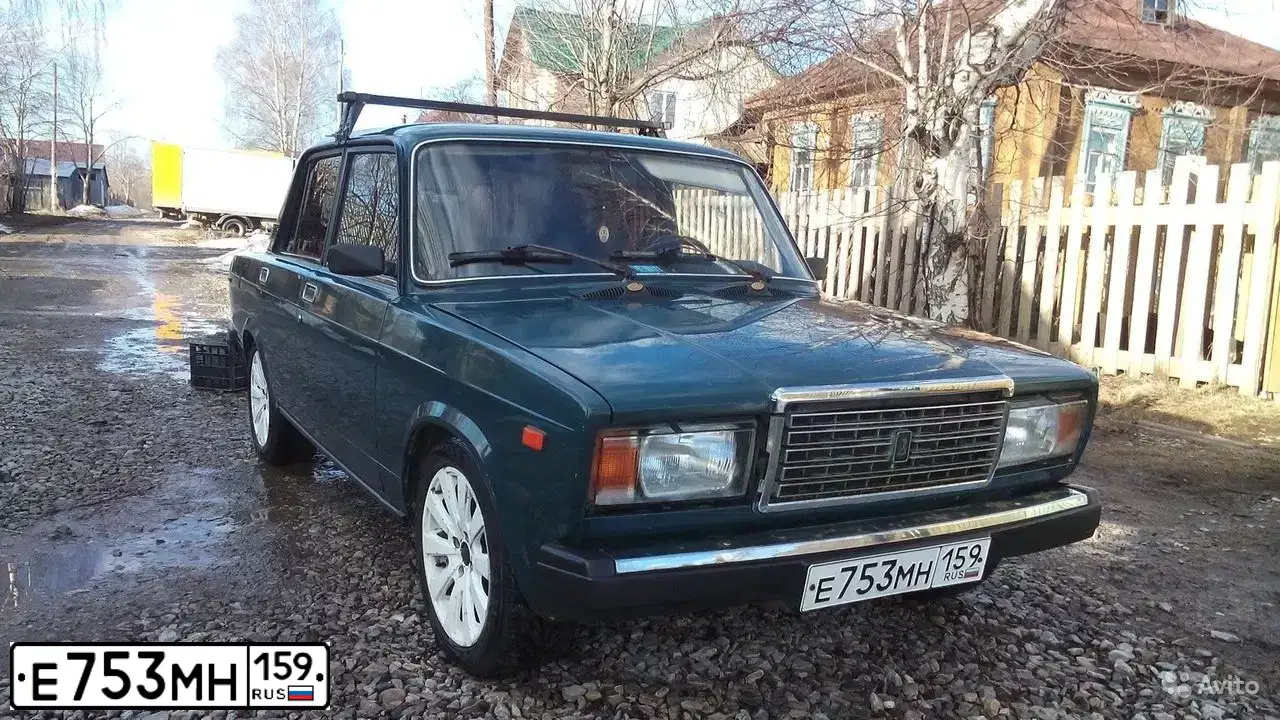 Фото автомобиля LADA 2107, 2002 — госномер Е753МН159. Цвет: Сине-зеленый