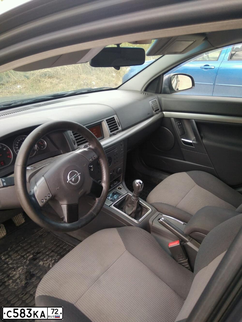 Фото автомобиля OPEL VECTRA, 2004 — госномер С583КА72. Цвет: СЕРЫЙ