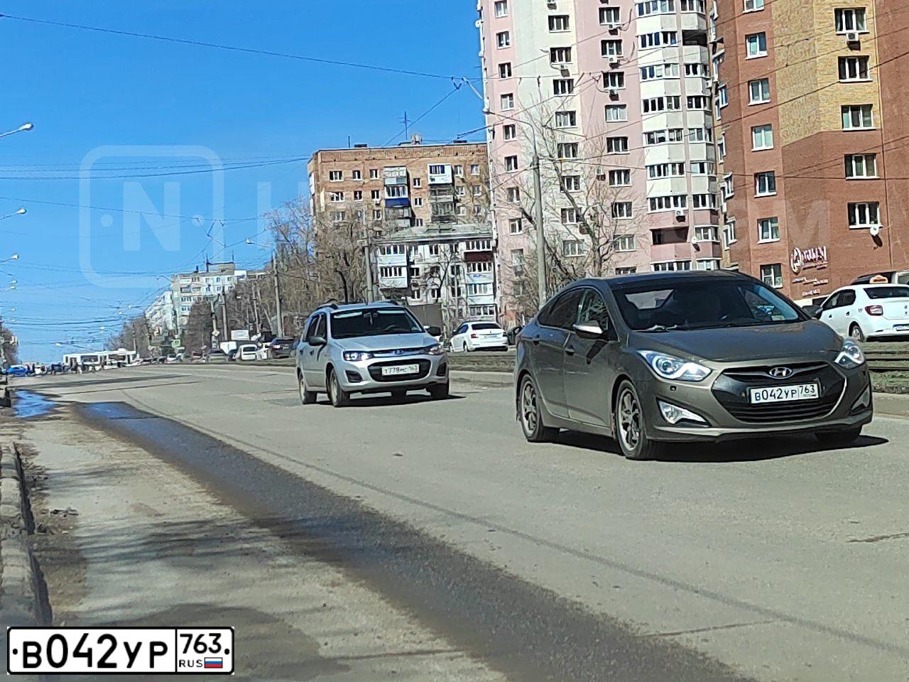 Фото автомобиля HYUNDAI I40, 2013 — госномер Н275РЕ73. Цвет: БЕЖЕВЫЙ